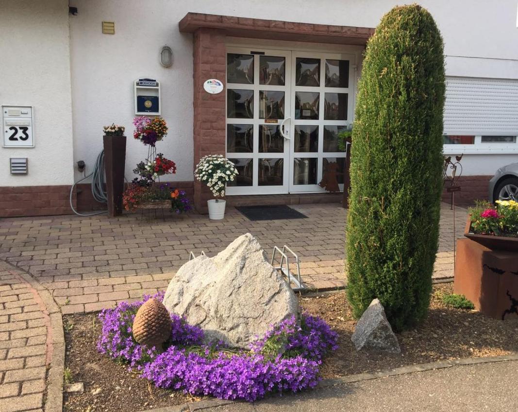 Hotel Gastehaus Gluck Wir Haben Immer Eintrittskarten Fur Den Europa-Park Fur Sie! Rust Exteriér fotografie