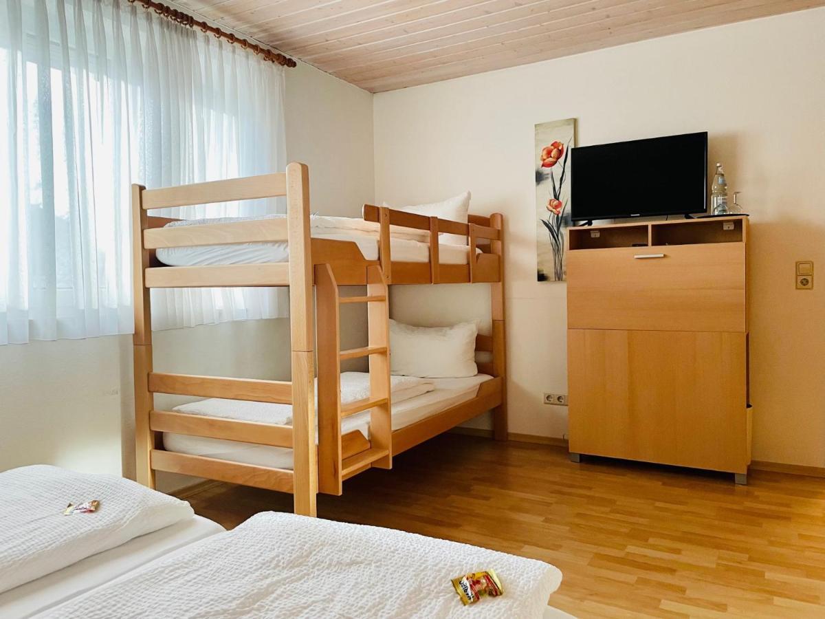 Hotel Gastehaus Gluck Wir Haben Immer Eintrittskarten Fur Den Europa-Park Fur Sie! Rust Exteriér fotografie